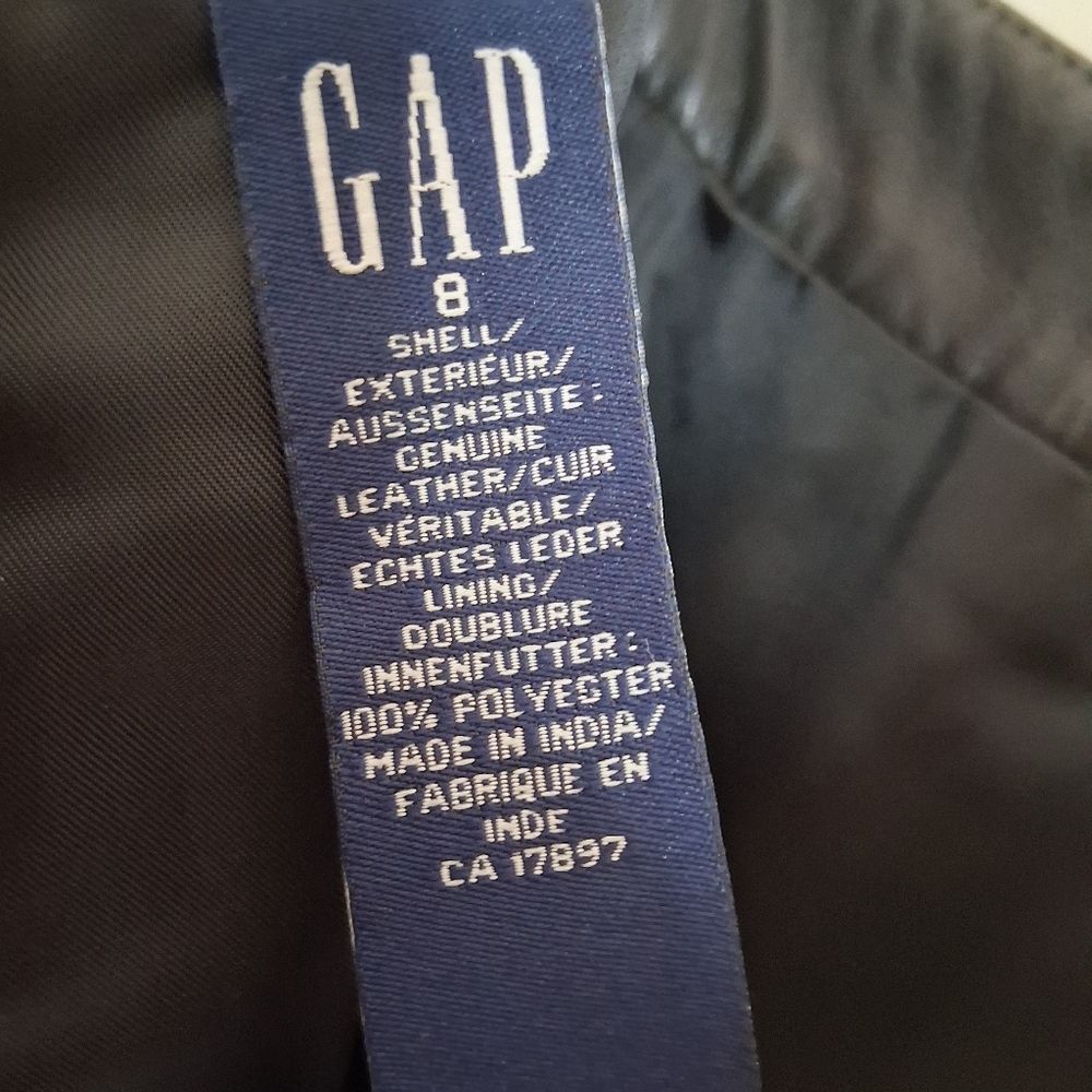 GAP Vintage Charcoal Leather Below the Knee Pencil Skirt with Zip Back - Picture 8 of 16